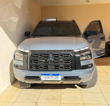 MITSUBISHI TRITON 2.4 BITURBO DIESEL CD TARMAC 4X2 AUTOMÁTICO MITSUBISHI TRITON 2.4 BITURBO DIESEL CD TARMAC 4X2 AUTOMÁTICO